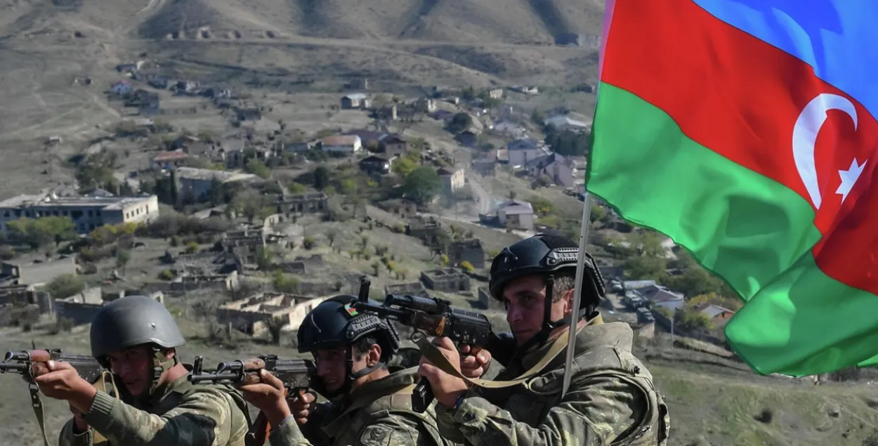 Азербайджан пачаў у Карабаху "контртэрарыстычную аперацыю"