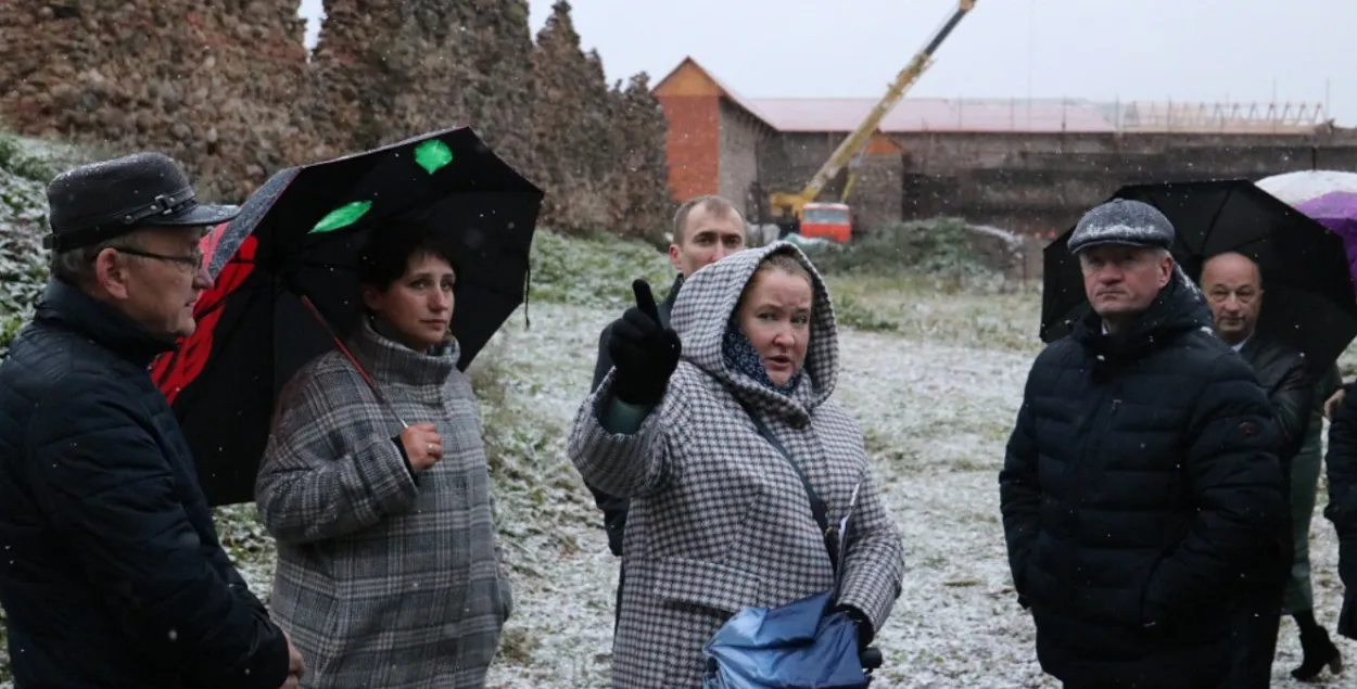 Анатолий Маркевич (справа) в Кревском замке