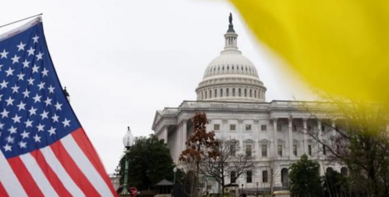 Четыре отдельных законопроекта появятся в Конгрессе в среду
