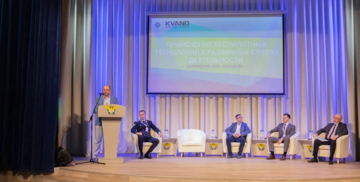 Сяргей Тыцык расказвае пра сваю кампанію на міжнародным навукова-практычным форуме, 2023 год
