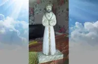 Деревянная статуэтка Иисуса Христа / dokshitsy.by​