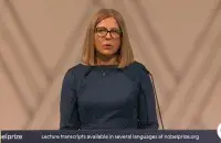 Наталья Пинчук читает Нобелевскую лекцию Алеся Беляцкого
