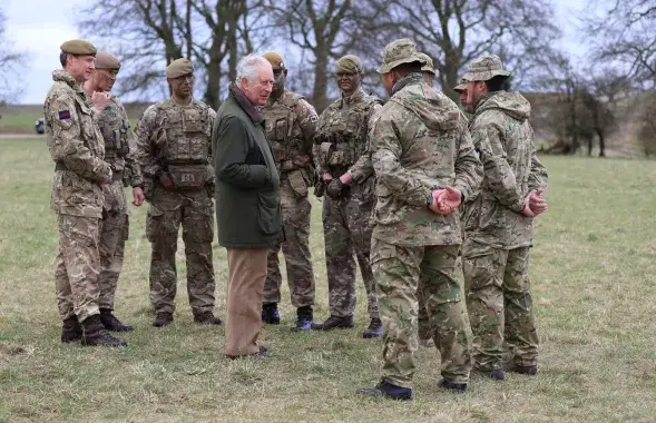 Кароль сярод вайскоўцаў / https://twitter.com/DefenceHQ
