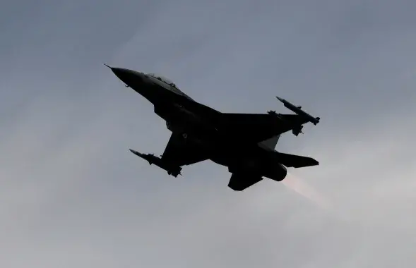 F-16 маглі б істотна ўмацаваць абарону Украіны / Reuters
