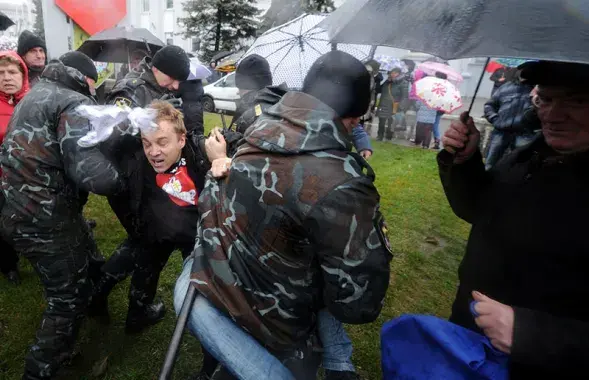 У Мінску каля трактарнага завода ўсталявалі помнік Леніну. Фотарэпартаж 