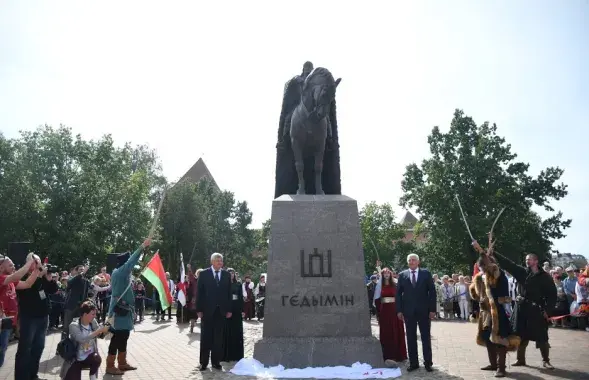 Памятник Гедимину в Лиде / Роман Протасевич, Еврорадио