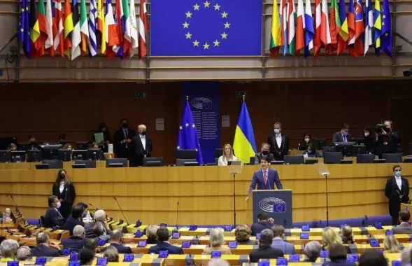 Европарламент поддержал кандидатуры Украины и Молдовы / Reuters