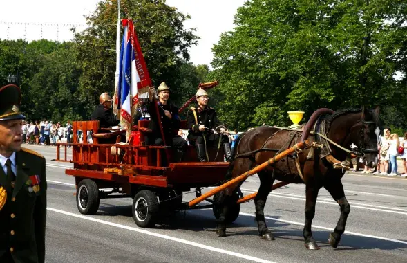 Во время парада спасателей в 2018 году / Reuters​