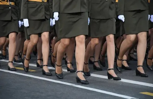 Ці будзе “фемінізавацца” беларускае войска?