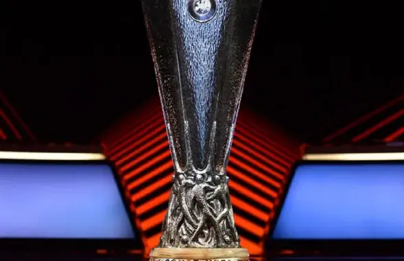 Почётный трофей / twitter.com/UEFA