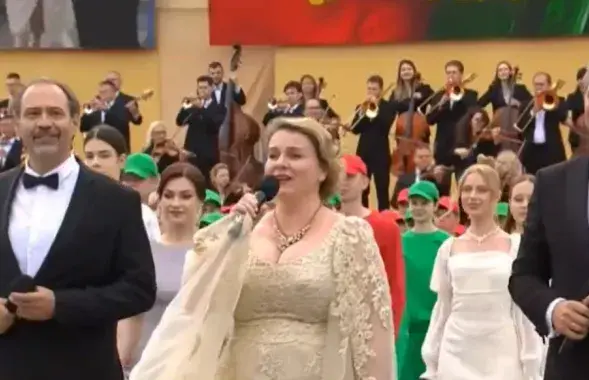 Композицию исполнили солисты Оперного театра
