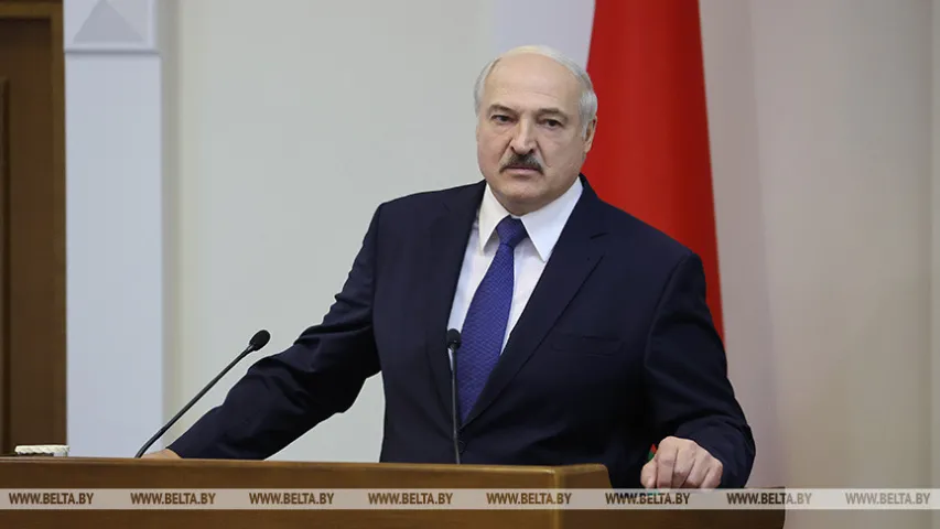 Лукашэнка: "Улада не для таго даецца, каб яе ўзяў, кінуў і аддаў"