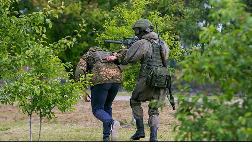 У Брэсце высадзіўся расійскі тактычны дэсант (фота)