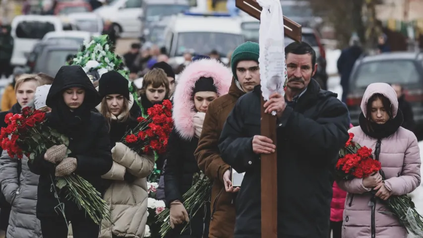 У Стоўбцах развіталіся з ахвярамі нападу ў школе