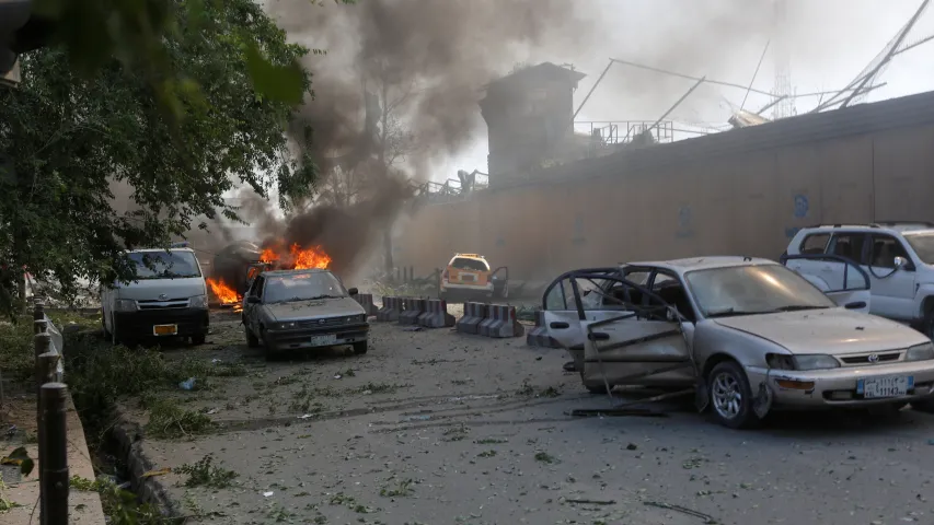 Падчас тэракту ў Кабуле загінулі 90 чалавек. Фотарэпартаж Reuters