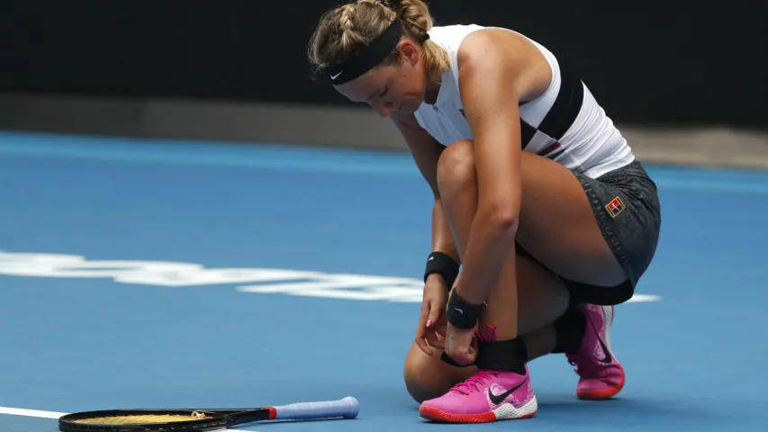 Паражэнне Азаранкі на старце Australian Open у фотаздымках