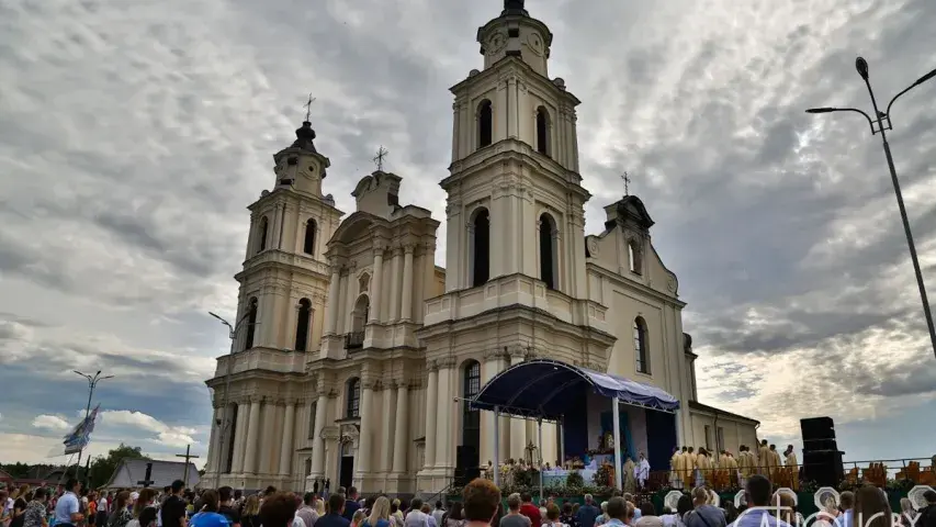 Арцыбіскуп Кандрусевіч: "З табой, Марыя, пабудуем новую Беларусь!"