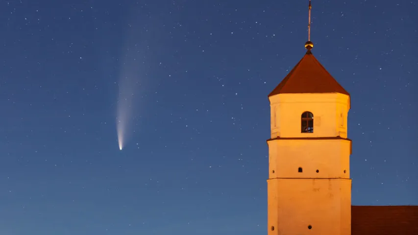 Уначы беларусы маглі назіраць яркую камету Neowise