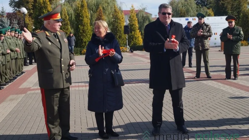 Еўрасаюз перадаў Беларусі тэхніку і абсталяванне для аховы мяжы з Украінай. Фота