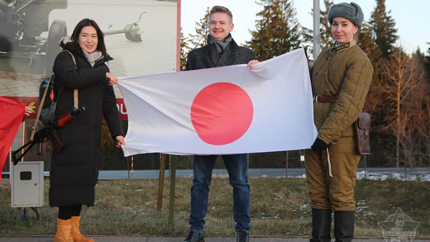 Трэнер ХК "Дынама-Мінск" з'ездзіў на "Лінію Сталіна" і ўзяў у рукі аўтамат