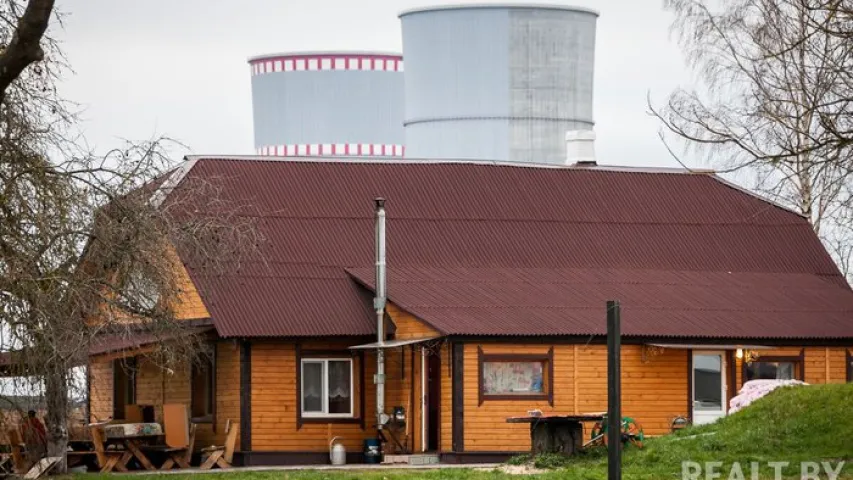 Пад Астраўцом адчынілі хостэл з відам на АЭС (фота)