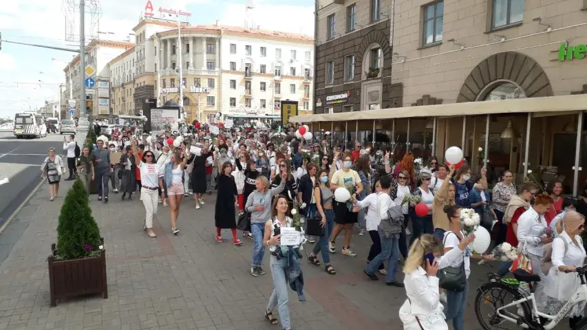 У Мінску масава пратэстуюць педагогі