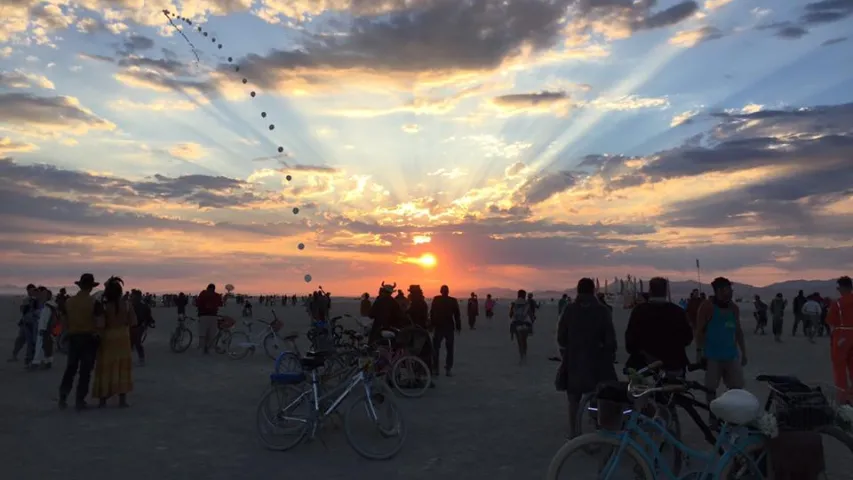 Белоруска стала одной из самых модных на Burning Man 2017