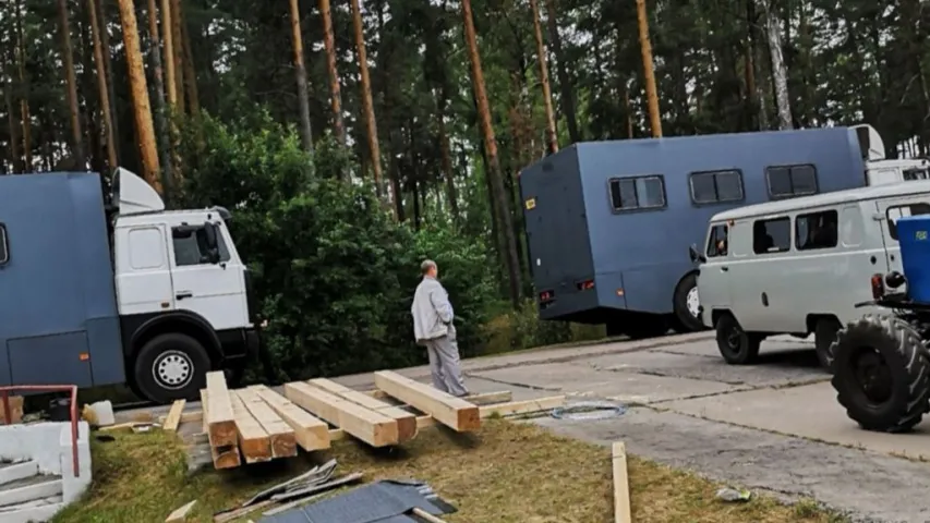 З'явіліся новыя падрабязнасці пра лагер для пратэстоўцаў пад Слуцкам