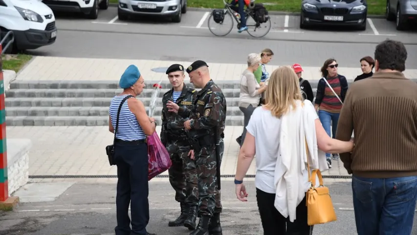 Як у Мінску адзначылі Дзень дэсантніка (фота)