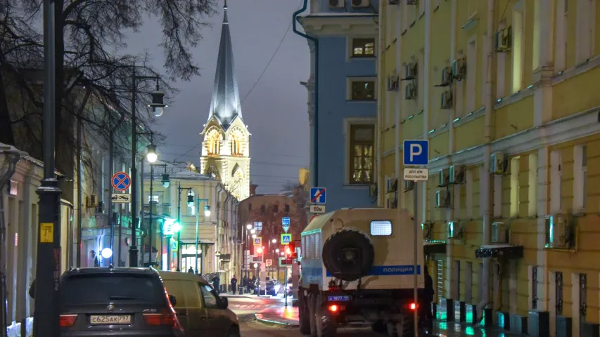 Беларусы Масквы правялі акцыю салідарнасці ля амбасады Беларусі