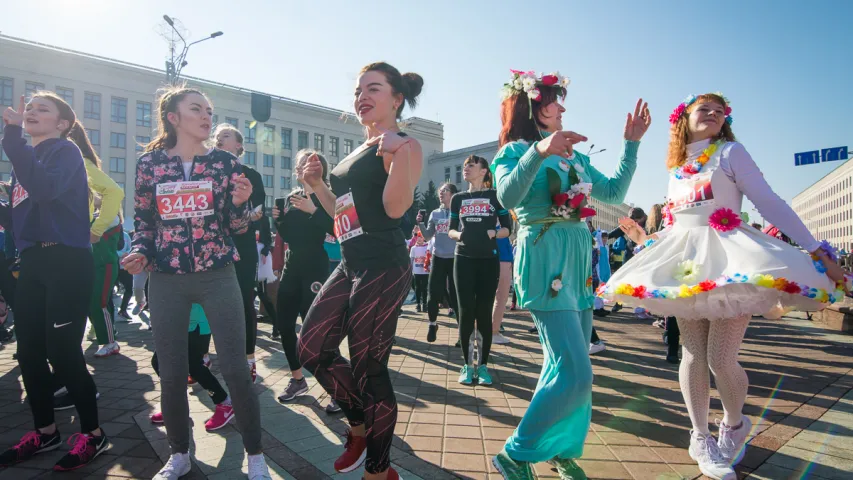 Бяжы, дзеўка, бяжы! Прыгожыя фота з Beauty Run у Мінску