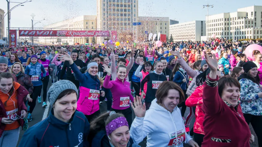 Бяжы, дзеўка, бяжы! Прыгожыя фота з Beauty Run у Мінску