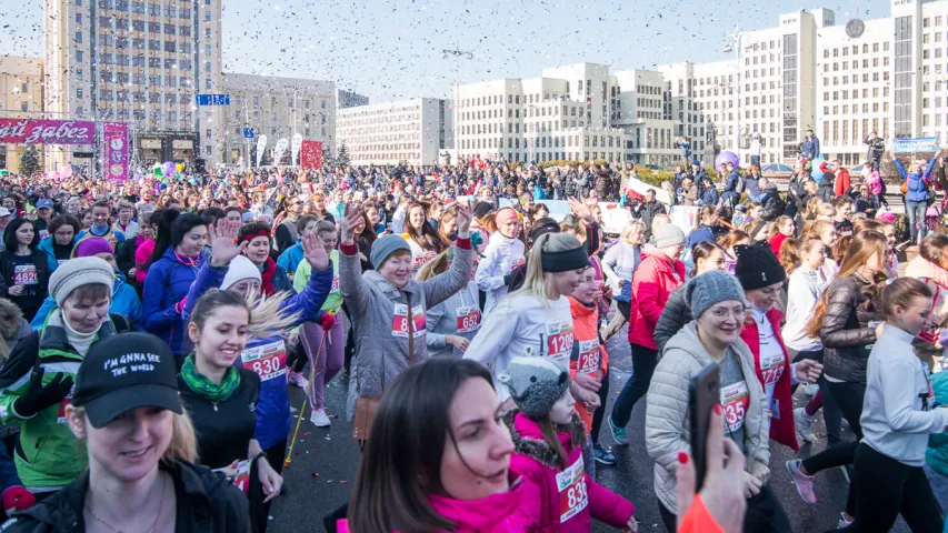 Бяжы, дзеўка, бяжы! Прыгожыя фота з Beauty Run у Мінску