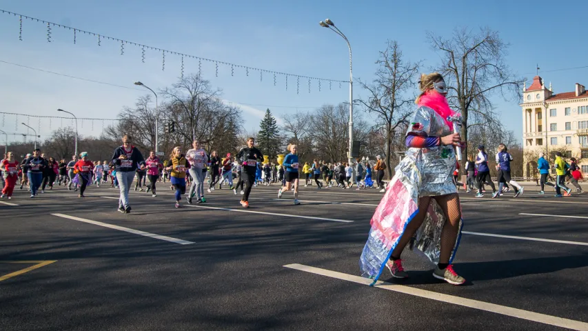 Бяжы, дзеўка, бяжы! Прыгожыя фота з Beauty Run у Мінску