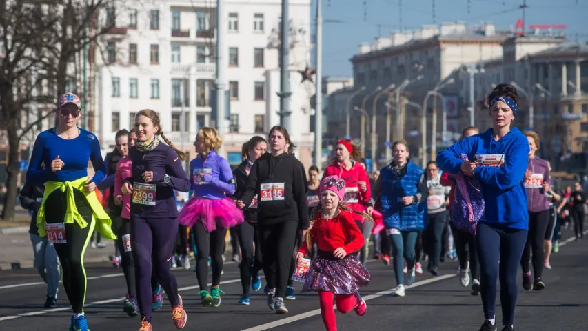 Бяжы, дзеўка, бяжы! Прыгожыя фота з Beauty Run у Мінску