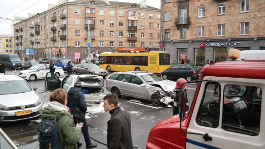 Падрабязнасці жорсткай аварыі на вуліцы Маскоўскай у Мінску