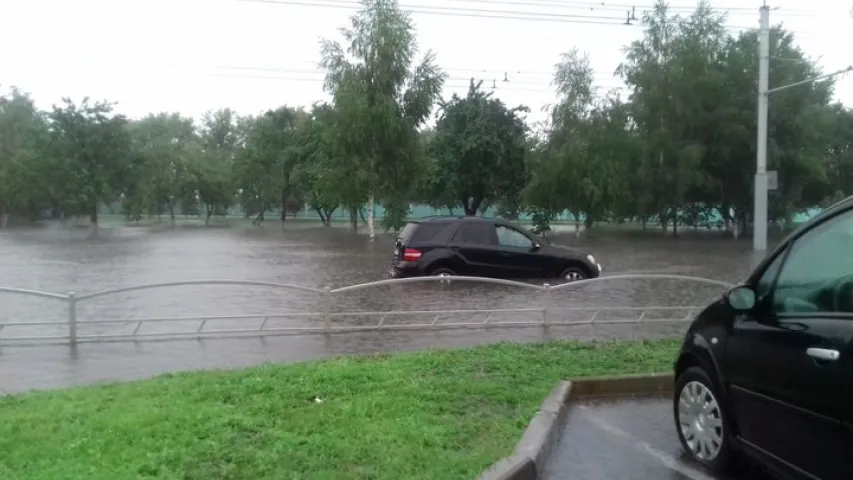 У Гомелі патоп і дождж працягваецца (фотафакт)