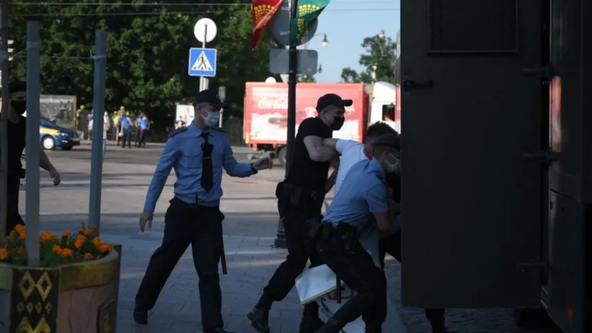 На "ланцугу салідарнасці" ў Гродне адбыліся затрыманні