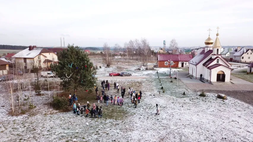 Міліцыя ў Гродне акружыла дзіцячае навагодняе свята і шукала там пратэстоўцаў