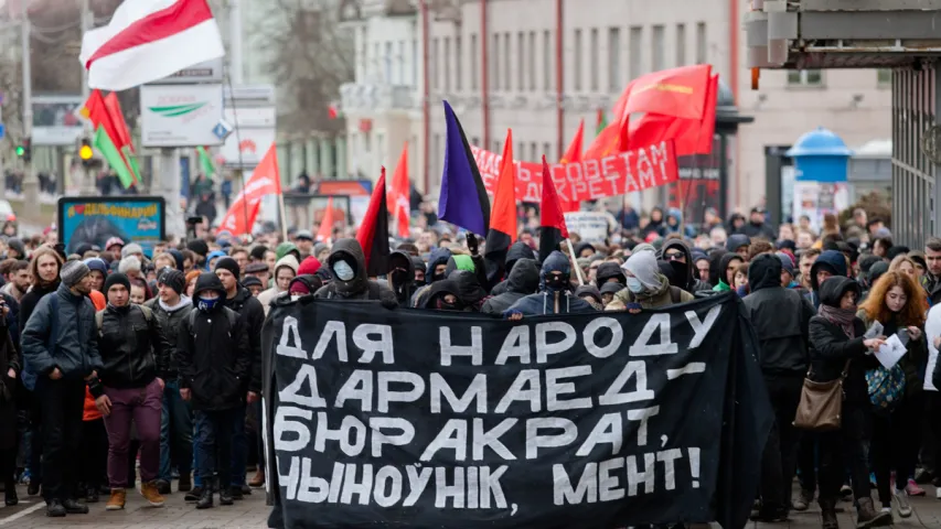 Фотарэпартаж з мінскай акцыі пратэсту супраць "дэкрэта аб дармаедах"