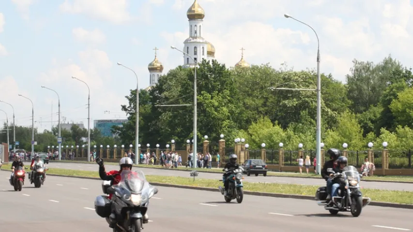 У Брэсце распачаўся адзін з найбуйнейшых байк-фэстаў у СНД (фота)