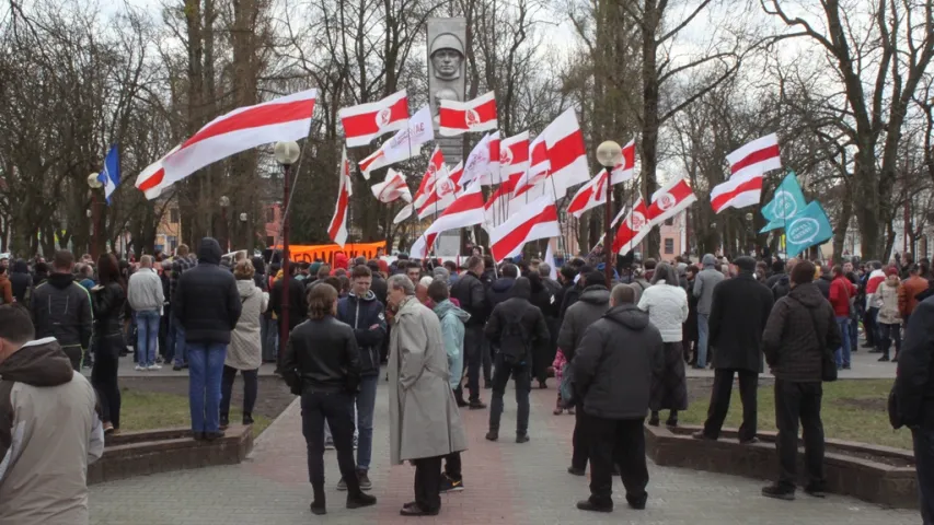 Мітынг да Дня Волі ў Брэсце (фота)