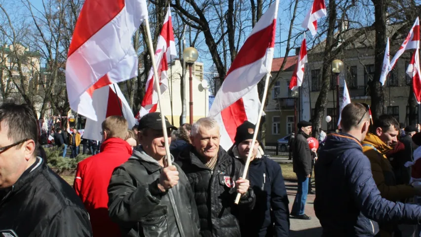 Мітынг, кірмаш рамёстваў і рок-канцэрт. “Свята незалежнасці” ў Брэсце