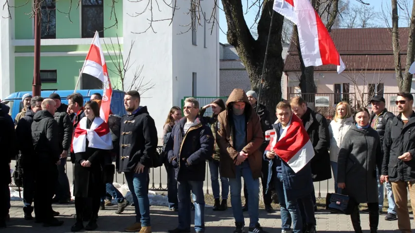 Мітынг, кірмаш рамёстваў і рок-канцэрт. “Свята незалежнасці” ў Брэсце