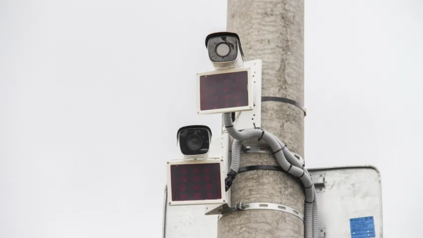 У Гродне камеры пачалі фіксаваць праезд транспарту на чырвонае святло