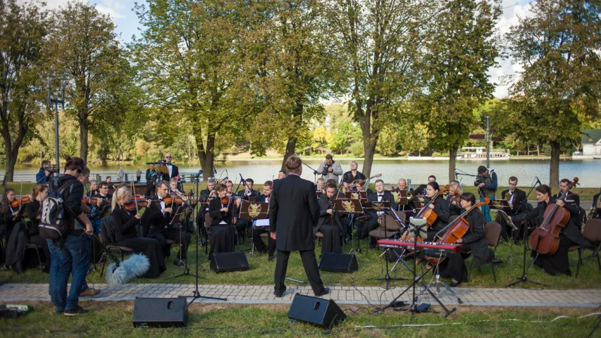 Фотарэпартаж з выступу ў мінскім парку "J:морс" і прэзідэнцкага аркестра