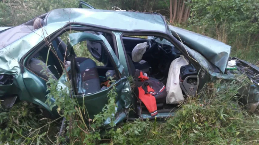 Пад Мёрамі легкавік з кампаніяй маладзёнаў некалькі разоў перакуліўся