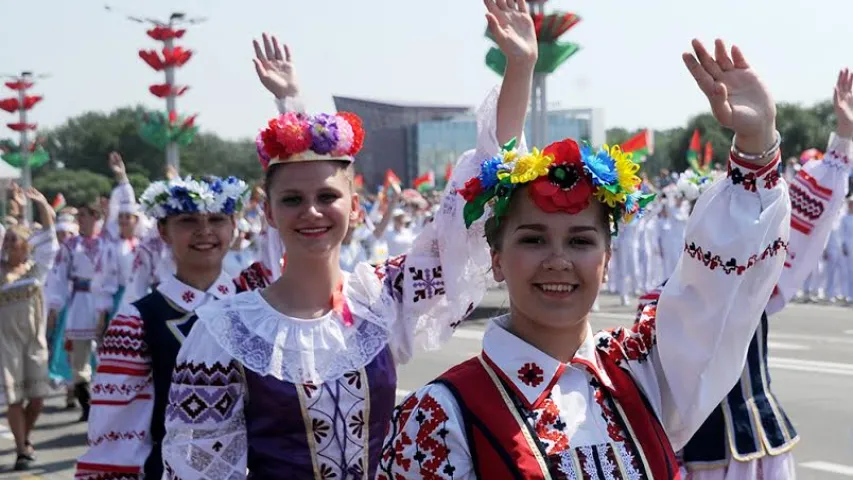 Як праходзіў ваенны парад у Мінску (фотарэпартаж)