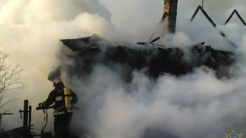 Відавочца выратаваў жанчыну на пажары ў Брэсцкім раёне