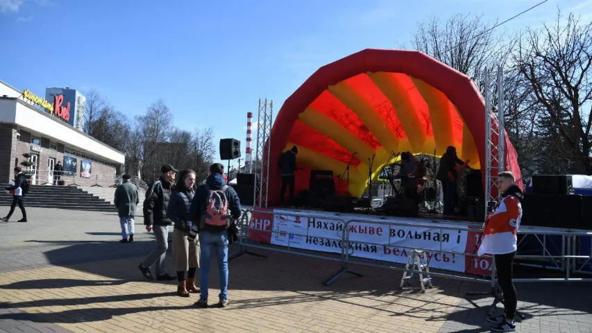 Шмат людзей і БЧБ-паветра: у Мінску праходзіць канцэрт да Дня Волі!